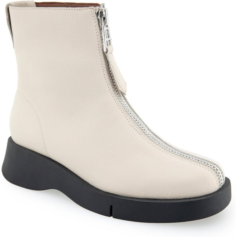 Aerosoles “Francis” Tan Pebbled Leather Front Zip Flatform Bootie Sz 8